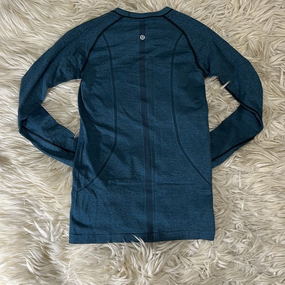 Lululemon swiftly tech tee - Picture 3 of 6